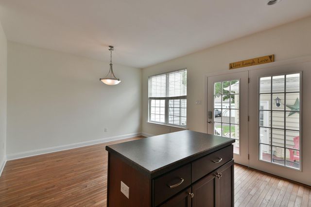 65 WOODBRIDGE DR, Doylestown, PA 18901