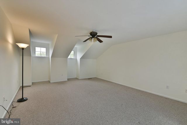 65 WOODBRIDGE DR, Doylestown, PA 18901
