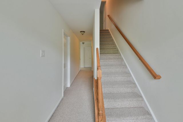 65 WOODBRIDGE DR, Doylestown, PA 18901