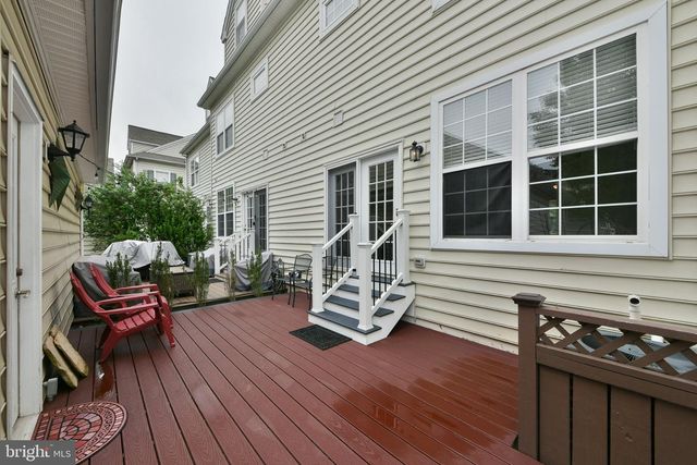 65 WOODBRIDGE DR, Doylestown, PA 18901