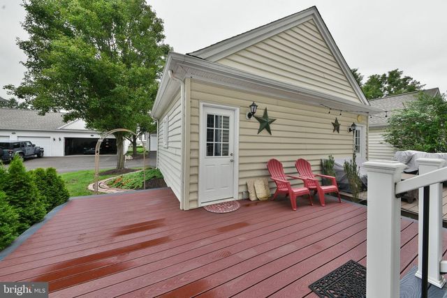65 WOODBRIDGE DR, Doylestown, PA 18901
