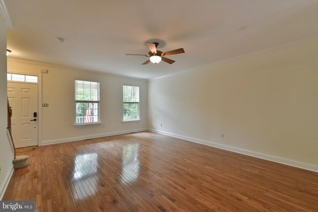 65 WOODBRIDGE DR, Doylestown, PA 18901