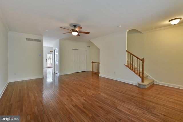 65 WOODBRIDGE DR, Doylestown, PA 18901