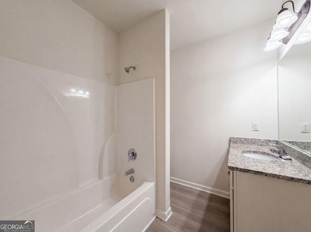 4075 Mcclendon Way, Rex, GA 30273