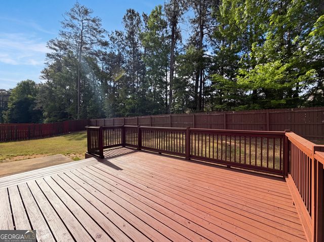 4075 Mcclendon Way, Rex, GA 30273