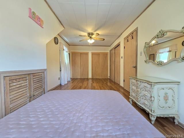 24841 Thebes Avenue, Little Neck, NY 11362