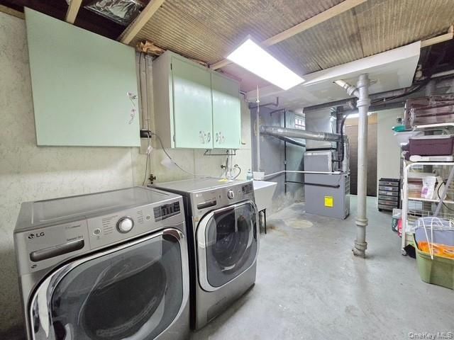 24841 Thebes Avenue, Little Neck, NY 11362
