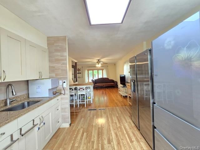 24841 Thebes Avenue, Little Neck, NY 11362