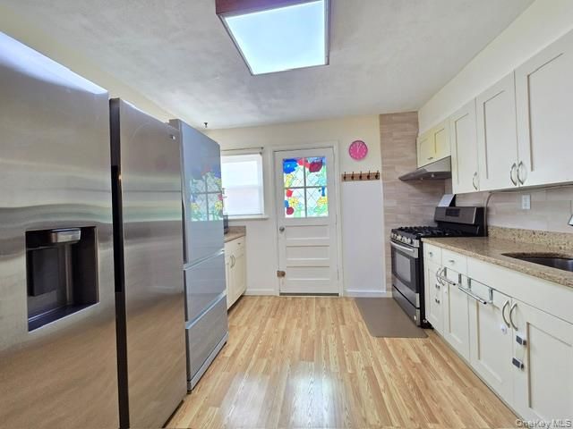 24841 Thebes Avenue, Little Neck, NY 11362
