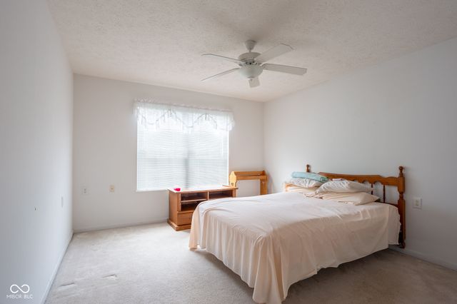 10924 St Petersburg Way, Indianapolis, IN 46229