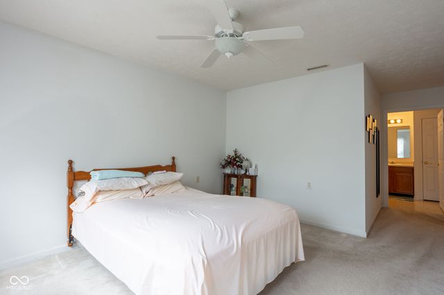 10924 St Petersburg Way, Indianapolis, IN 46229