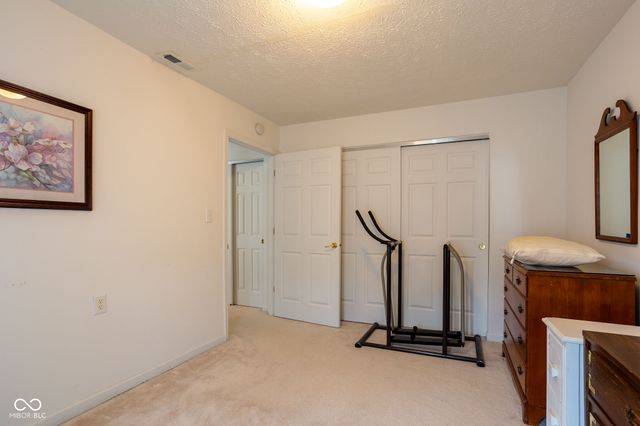 10924 St Petersburg Way, Indianapolis, IN 46229