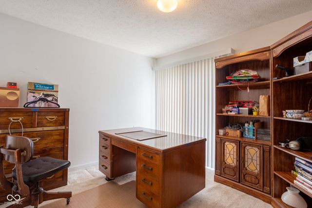 10924 St Petersburg Way, Indianapolis, IN 46229