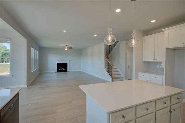 174 Crabbswood Drive, Mcdonough, GA 30253