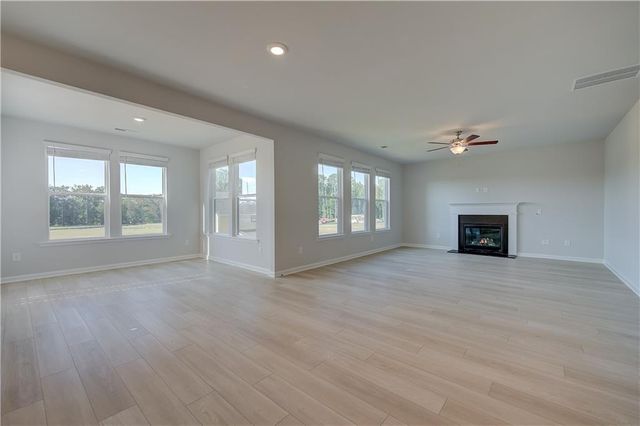 174 Crabbswood Drive, Mcdonough, GA 30253