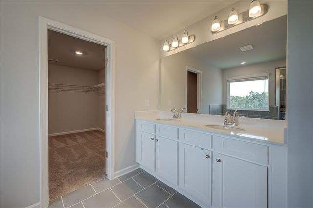 174 Crabbswood Drive, Mcdonough, GA 30253