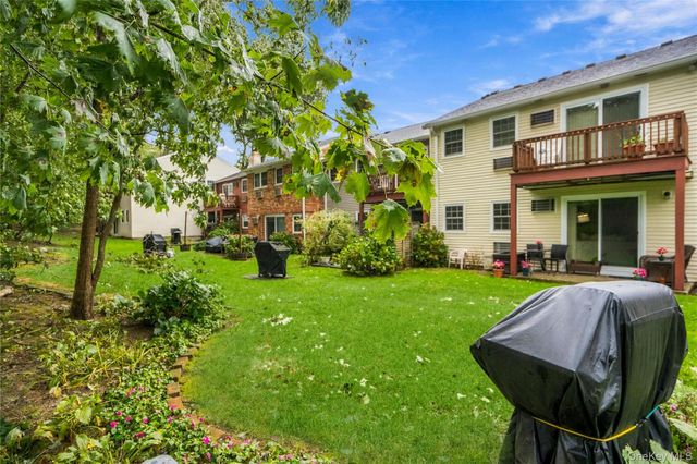 1056 Village Drive 1056, Hauppauge, NY 11788