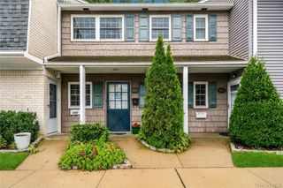 1056 Village Drive 1056, Hauppauge, NY 11788