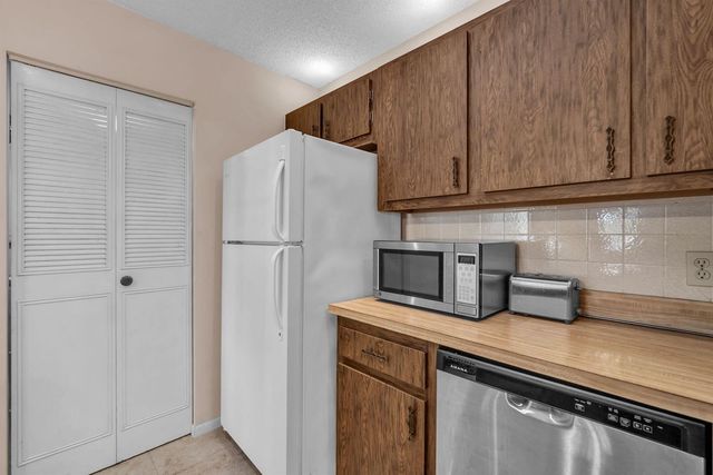 103 Lake Pine Circle A-2, Greenacres, FL 33463