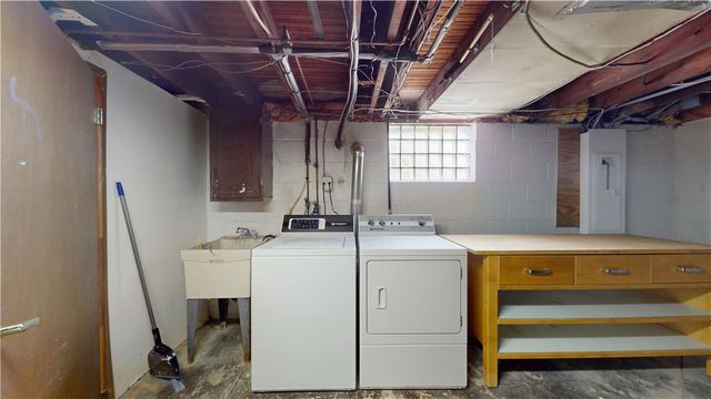922 Highland Ave, Port Vue, PA 15133
