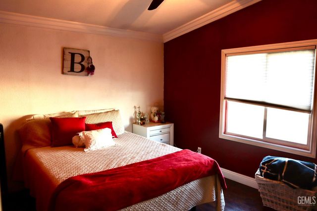 2042 Girard Street 126, Delano, CA 93215