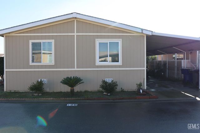 2042 Girard Street 126, Delano, CA 93215