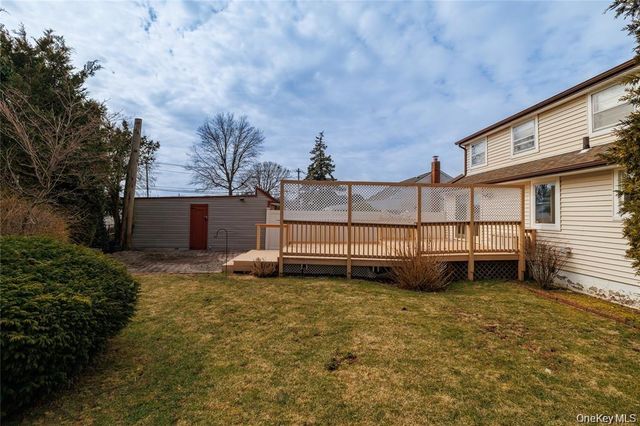 159 Nevada Street, Hicksville, NY 11801