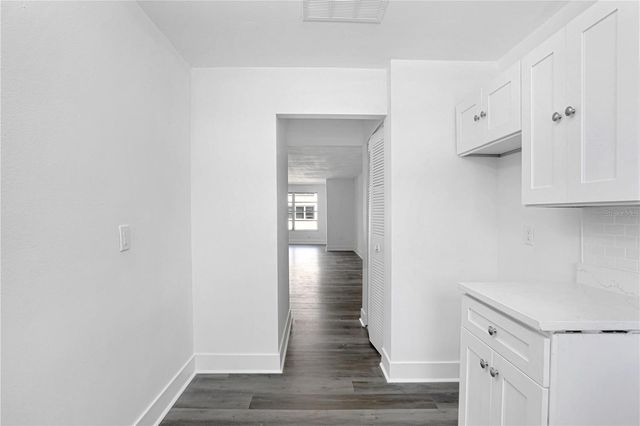 5603 80TH STREET N 303, St Petersburg, FL 33709