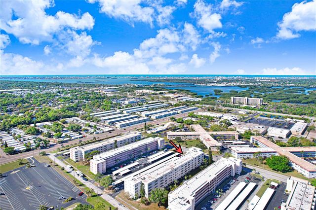 5603 80TH STREET N 303, St Petersburg, FL 33709