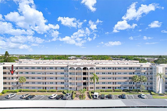 5603 80TH STREET N 303, St Petersburg, FL 33709