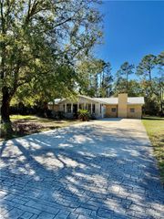 321 N Grove Blvd, Kingsland, GA 31548