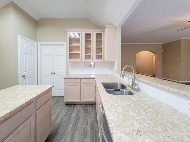 18511 Falcon Crest Drive, Humble, TX 77346