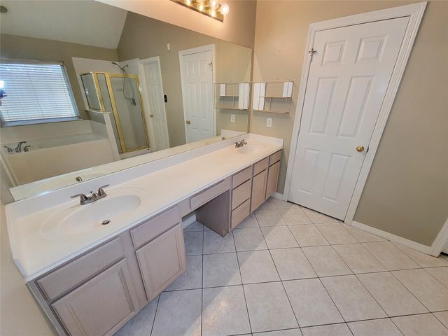 18511 Falcon Crest Drive, Humble, TX 77346