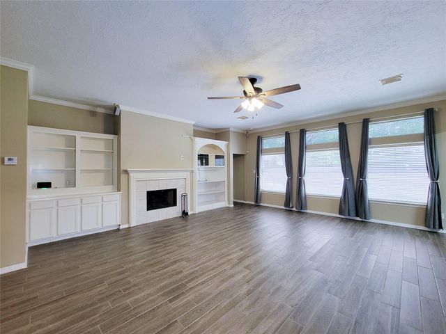18511 Falcon Crest Drive, Humble, TX 77346