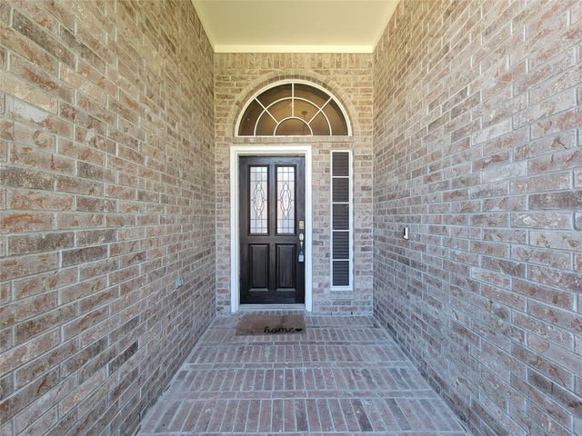 18511 Falcon Crest Drive, Humble, TX 77346