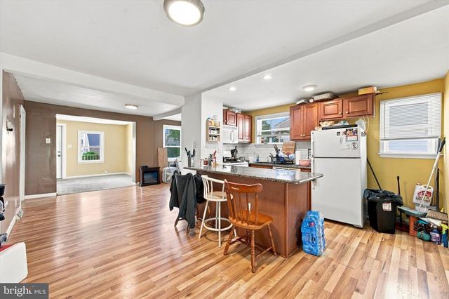 419 GORSUCH ST, Folsom, PA 19033