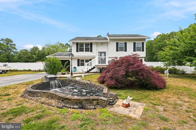 2 E RIDGEWOOD AVE, Galloway, NJ 08205