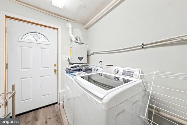 2 E RIDGEWOOD AVE, Galloway, NJ 08205