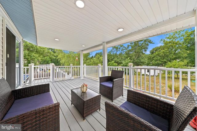 2 E RIDGEWOOD AVE, Galloway, NJ 08205