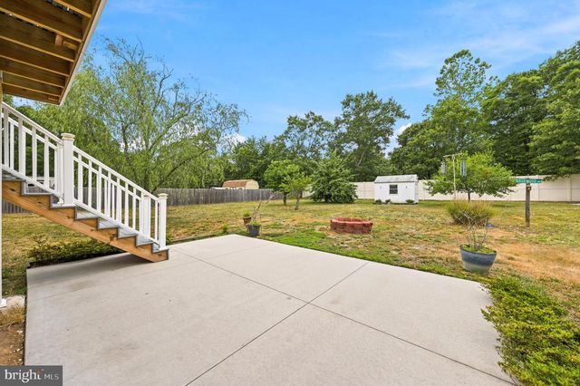 2 E RIDGEWOOD AVE, Galloway, NJ 08205