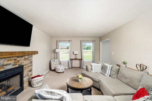 297 SYKESVILLE RD, Chesterfield, NJ 08515