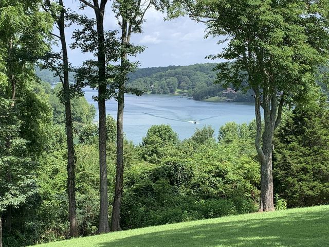 1157 Majors Cemetery Rd, Lynchburg, TN 37352