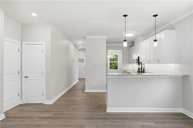 1612 Nansemond PW, Suffolk, VA 23434