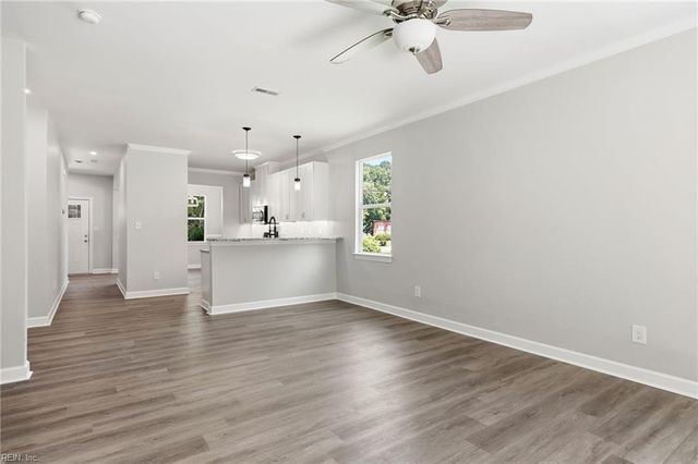 1612 Nansemond PW, Suffolk, VA 23434