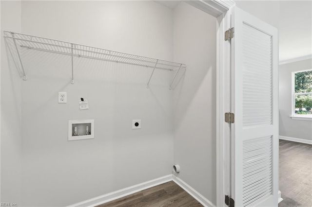 1612 Nansemond PW, Suffolk, VA 23434