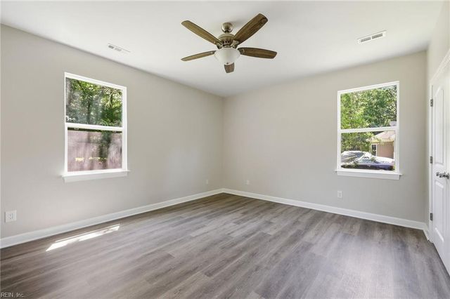 1612 Nansemond PW, Suffolk, VA 23434