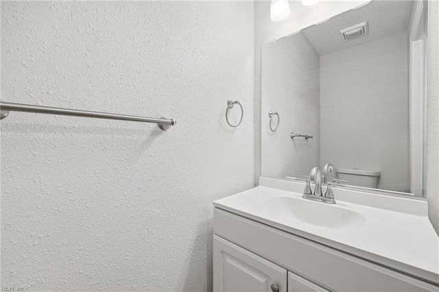 1612 Nansemond PW, Suffolk, VA 23434