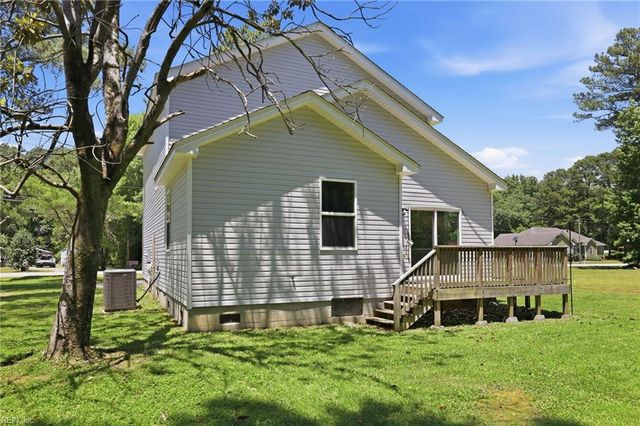 1612 Nansemond PW, Suffolk, VA 23434