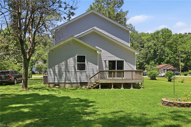 1612 Nansemond PW, Suffolk, VA 23434