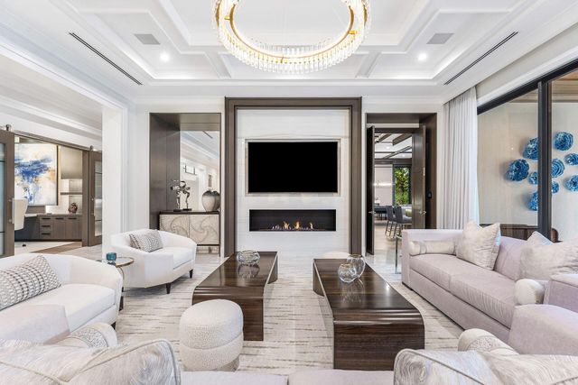 215 W Coconut Palm Road, Boca Raton, FL 33432